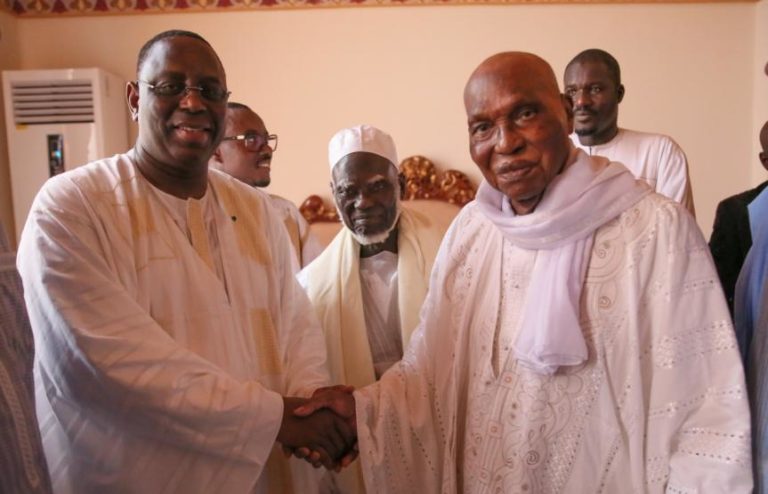Wade-Macky : Du « protocole de la Tabaski » à la poignée de main de Massalikul Jinaan