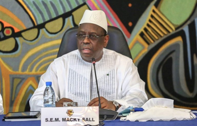 AUTORISATIONS ADMINISTRATIVES OPERATIONS PETROLIERES – Macky Sall exige l’accélération de la cadence