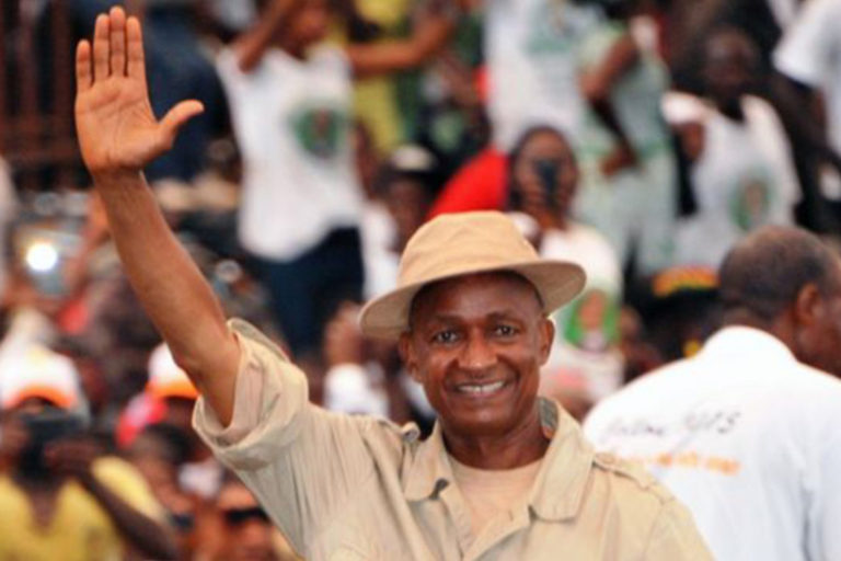 Présidentielle Guinée: Cellou Dalein Diallo se proclame vainqueur dès le 1er tour
