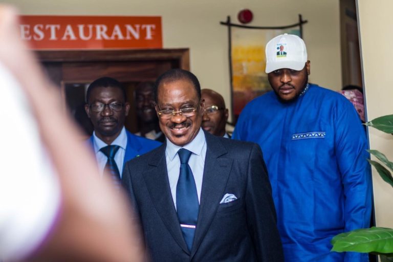 Fête de Noël : Me Madické Niang adresse ses voeux et apporte son soutien à la communauté chrétienne