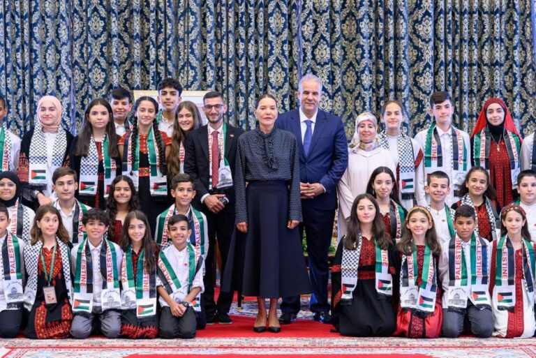 SAR la Princesse Lalla Hasnaa reçoit les enfants du maqdessis