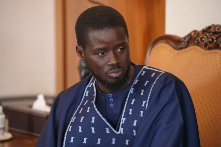 Diomaye nomme de hauts fonctionnaires à la défense